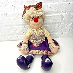 Big Comfy Couch Granny Garbanzo 22" 1997 Stuffed Plush Doll Commonwealth